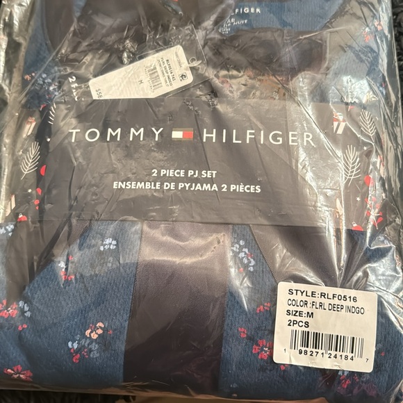 Tommy Hilfiger classic 2 piece pj sets - Picture 2 of 4